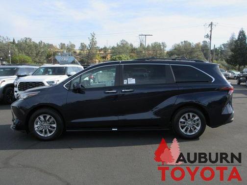 2025 Toyota Sienna XLE 7 Passenger