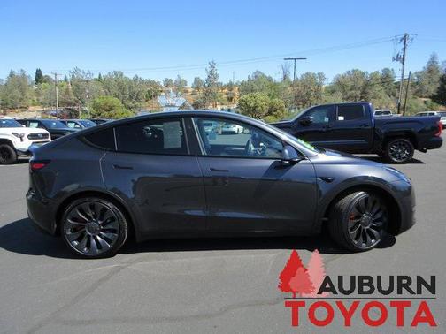 2024 Tesla Model Y Performance Dual Motor All-Wheel Drive