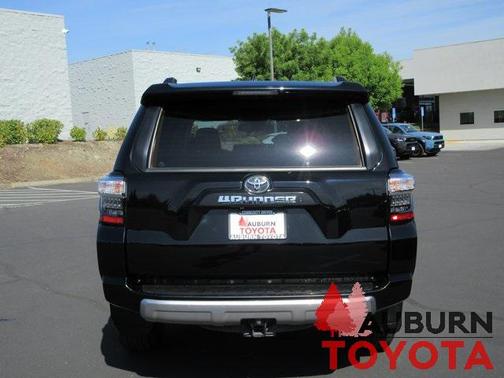 2024 Toyota 4Runner TRD Off Road