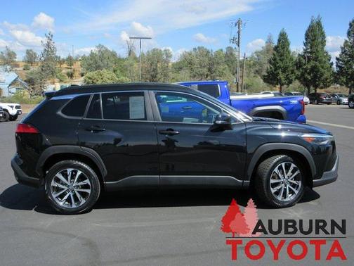 2022 Toyota Corolla Cross XLE