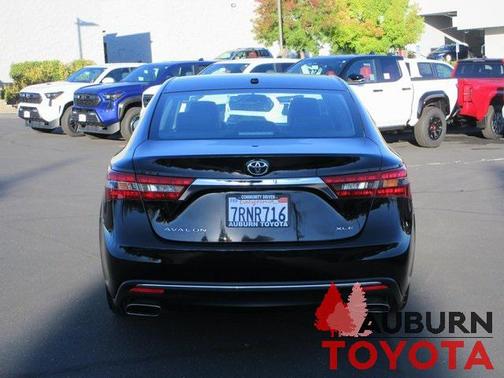 2016 Toyota Avalon XLE