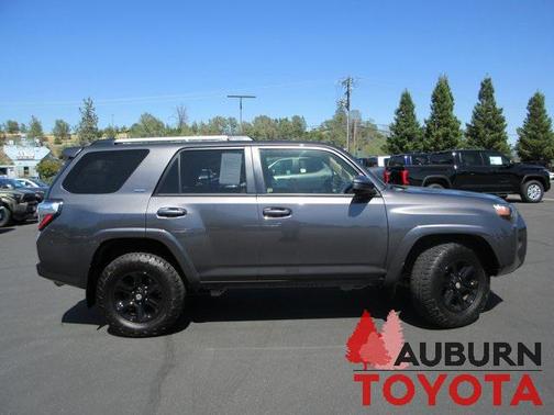 2022 Toyota 4Runner SR5