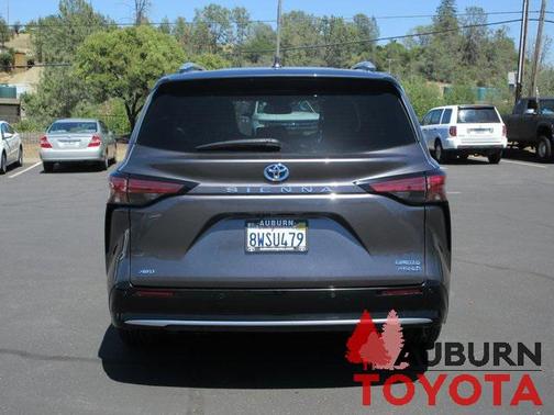 2021 Toyota Sienna Limited 7-Passenger