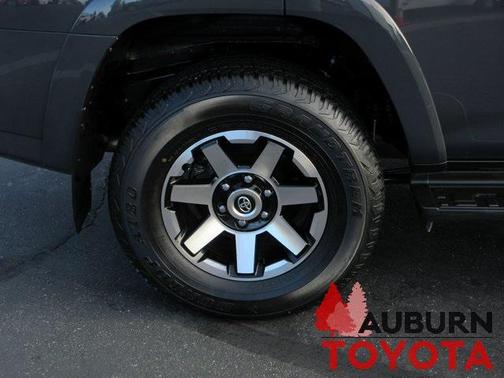 2024 Toyota 4Runner TRD Off Road