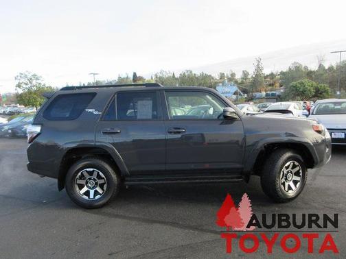 2024 Toyota 4Runner TRD Off Road