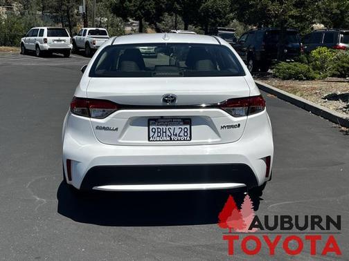 2022 Toyota Corolla Hybrid LE