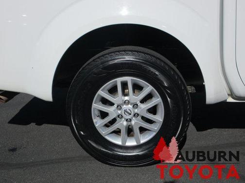 2017 Nissan Frontier SV