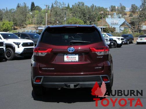 2019 Toyota Highlander Hybrid Platinum