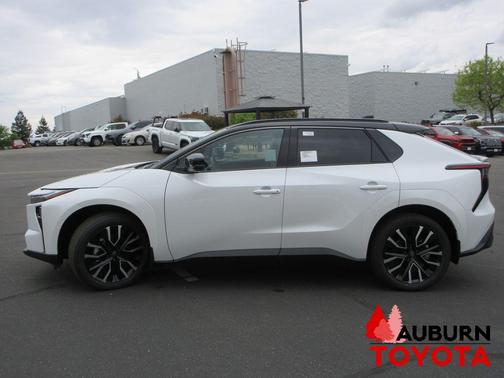 Wind Chill Pearl w/Midnight Black Metallic Roof 2026 Toyota bZ Limited
