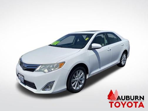Super White 2012 Toyota Camry XLE