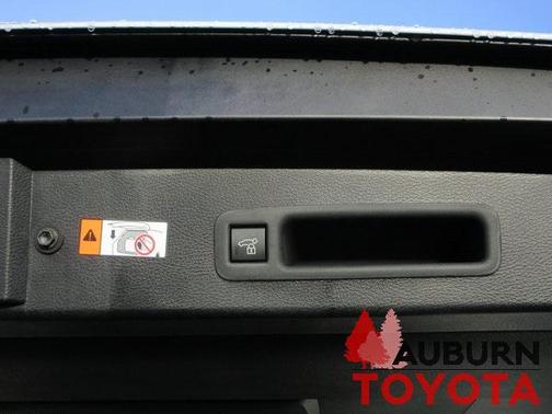 2026 Toyota Sienna Woodland Edition