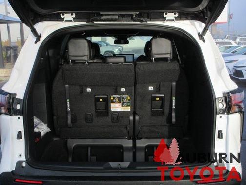 2026 Toyota Sienna Woodland Edition