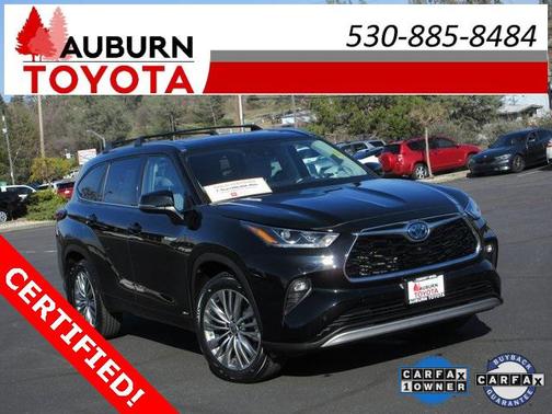 2021 Toyota Highlander Hybrid Platinum