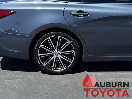 2019 Toyota Avalon Touring