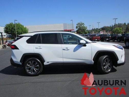 2023 Toyota RAV4 Hybrid XLE Premium