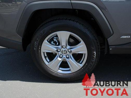2023 Toyota RAV4 Hybrid LE