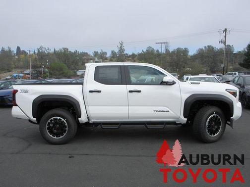 2025 Toyota Tacoma Hybrid TRD Off Road