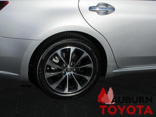 2016 Toyota Avalon Hybrid XLE Premium