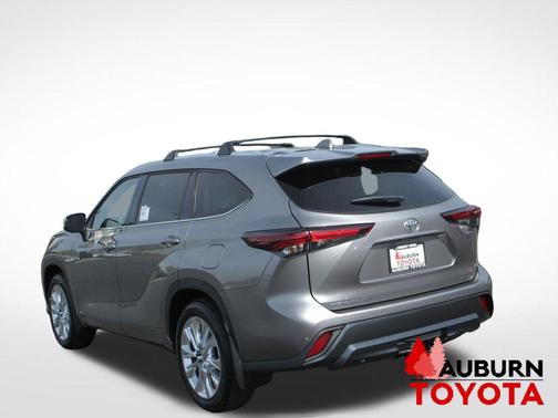 2026 Toyota Highlander Hybrid Limited