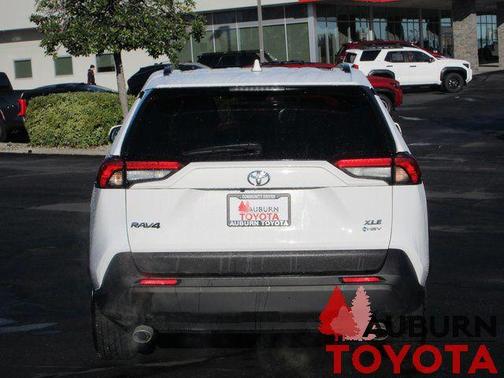 2025 Toyota RAV4 Hybrid XLE