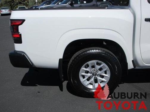 2025 Nissan Frontier S