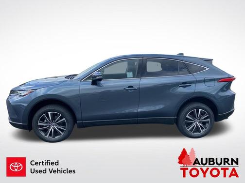 Coastal Gray Metallic 2024 Toyota Venza LE