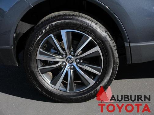 2024 Toyota Venza LE