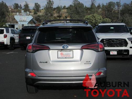 2017 Toyota RAV4 Hybrid XLE