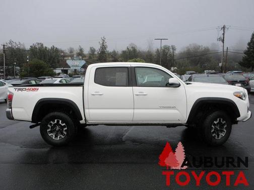 2022 Toyota Tacoma TRD Off-Road