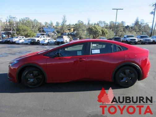 2026 Toyota Prius Plug-In Hybrid SE