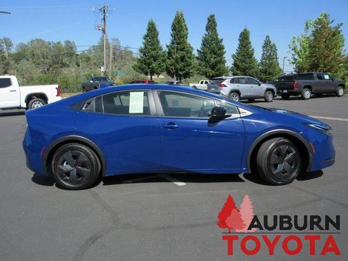 2024 Toyota Prius LE