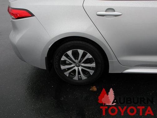 2022 Toyota Corolla Hybrid LE