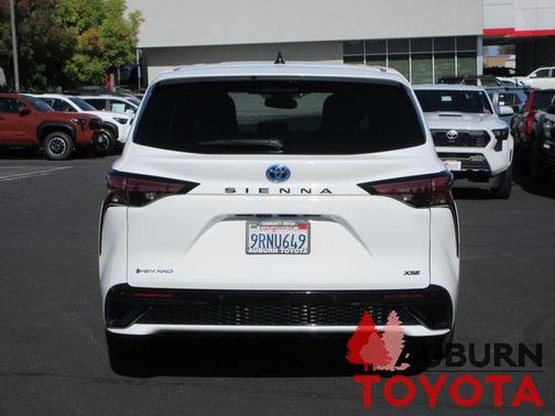2025 Toyota Sienna XSE 7 Passenger
