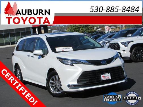 2023 Toyota Sienna XLE 8 Passenger