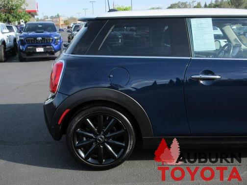2015 MINI Hardtop Cooper
