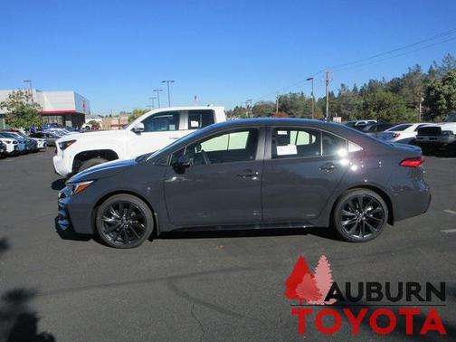 2026 Toyota Corolla Hybrid SE