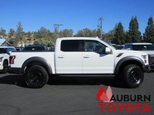 2020 Ford F-150 Raptor