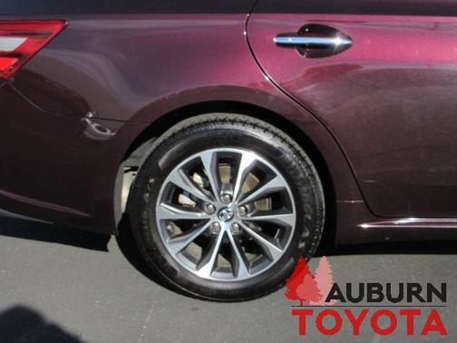 2018 Toyota Avalon XLE