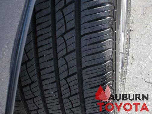 2016 Toyota Camry Hybrid XLE