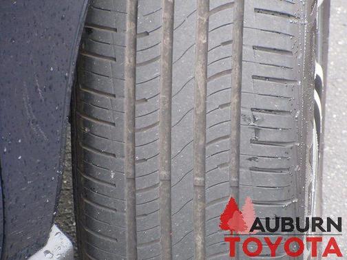 2024 Toyota Venza LE