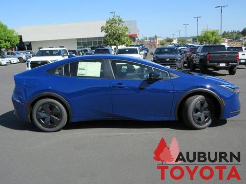 2025 Toyota Prius L