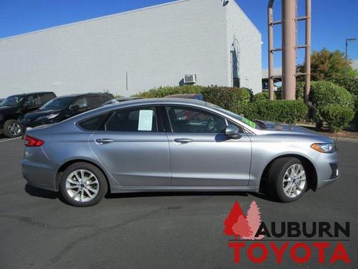 2020 Ford Fusion Hybrid SE