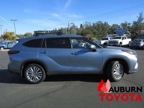 2024 Toyota Highlander Platinum