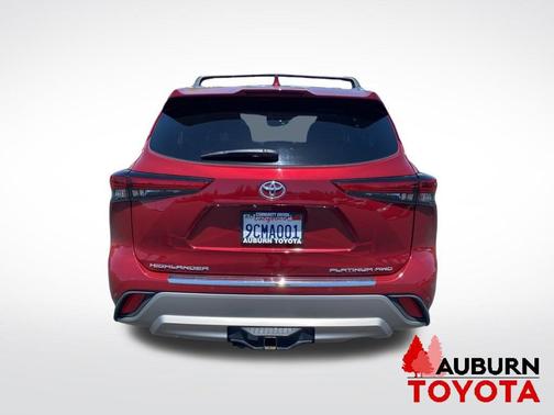 Ruby Flare Pearl 2022 Toyota Highlander Platinum