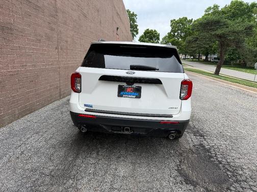 STAR WHITE MET TRI-COAT 2023 Ford Explorer ST-Line