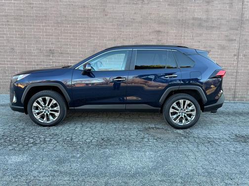 2023 Toyota RAV4 Limited