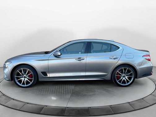 2025 Genesis G70 2.5T RWD