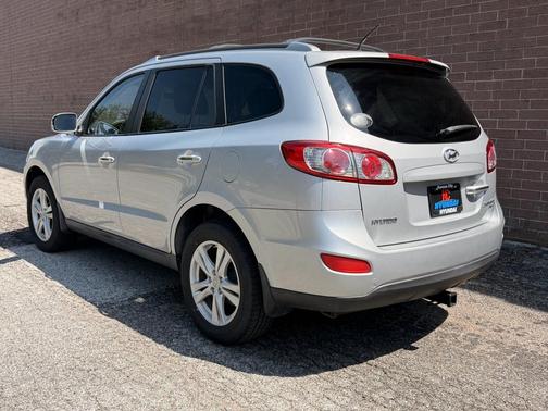 Radiant Silver 2010 Hyundai SANTA FE Limited