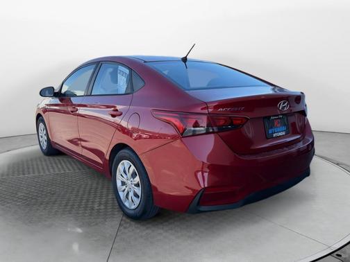 2020 Hyundai Accent SE