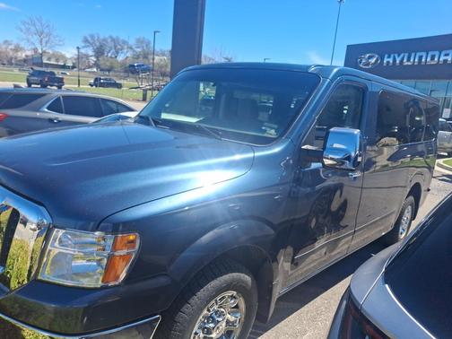 2013 Nissan NV Passenger NV3500 HD S V8